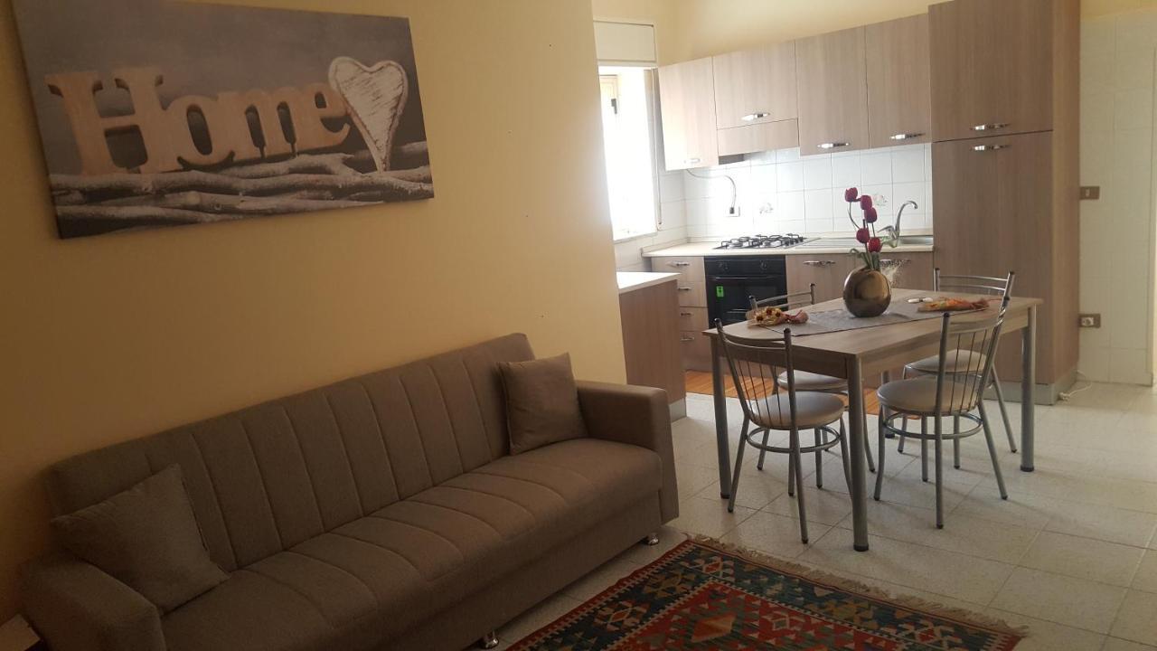 Apartament Giusy'S Place 1 Campofelice Di Roccella Zewnętrze zdjęcie