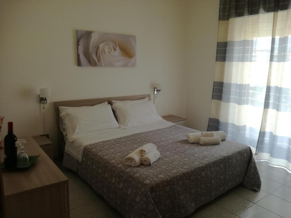 Apartament Giusy'S Place 1 Campofelice Di Roccella Zewnętrze zdjęcie
